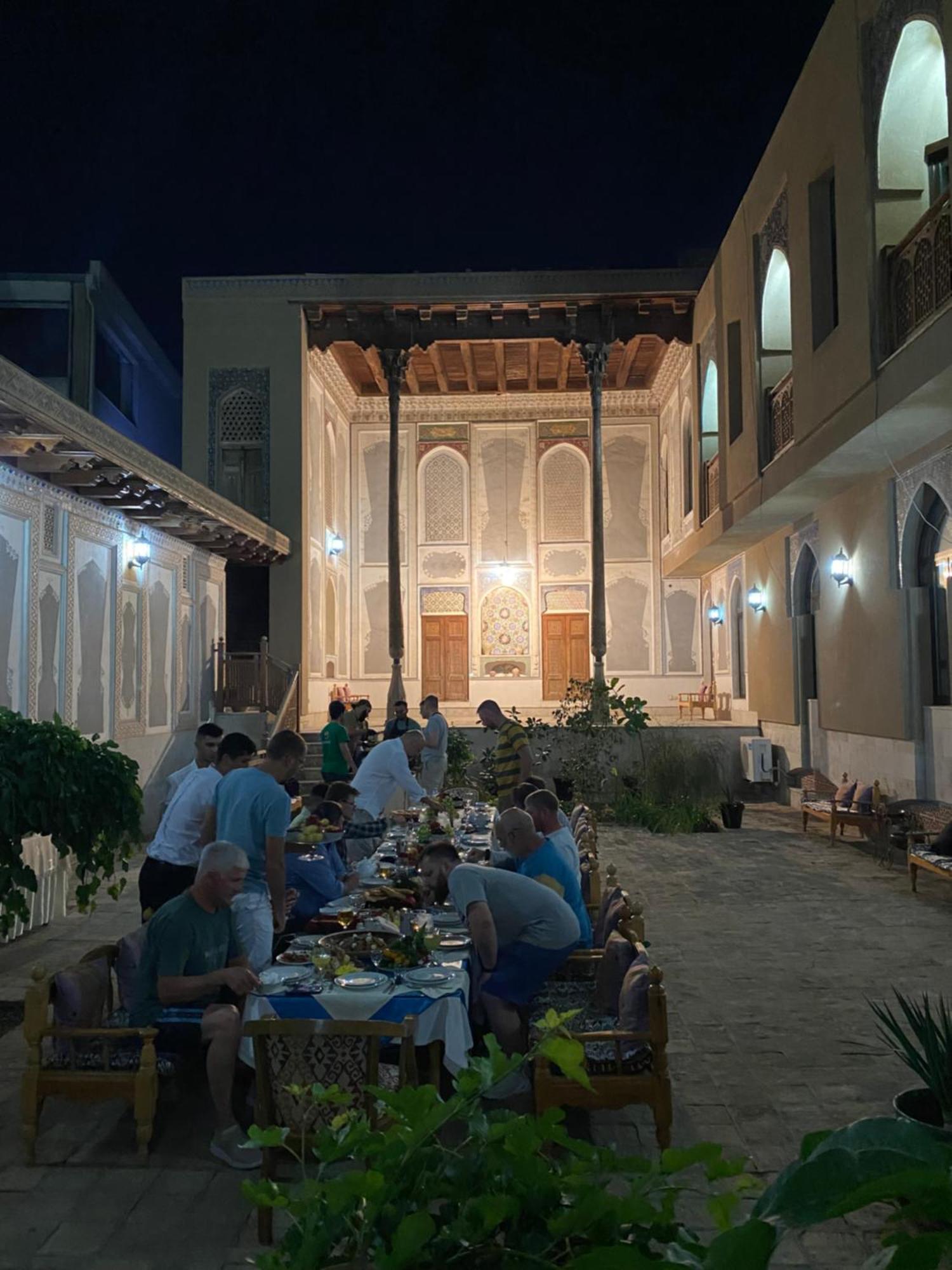 Sultan Hotel Бухара Екстериор снимка
